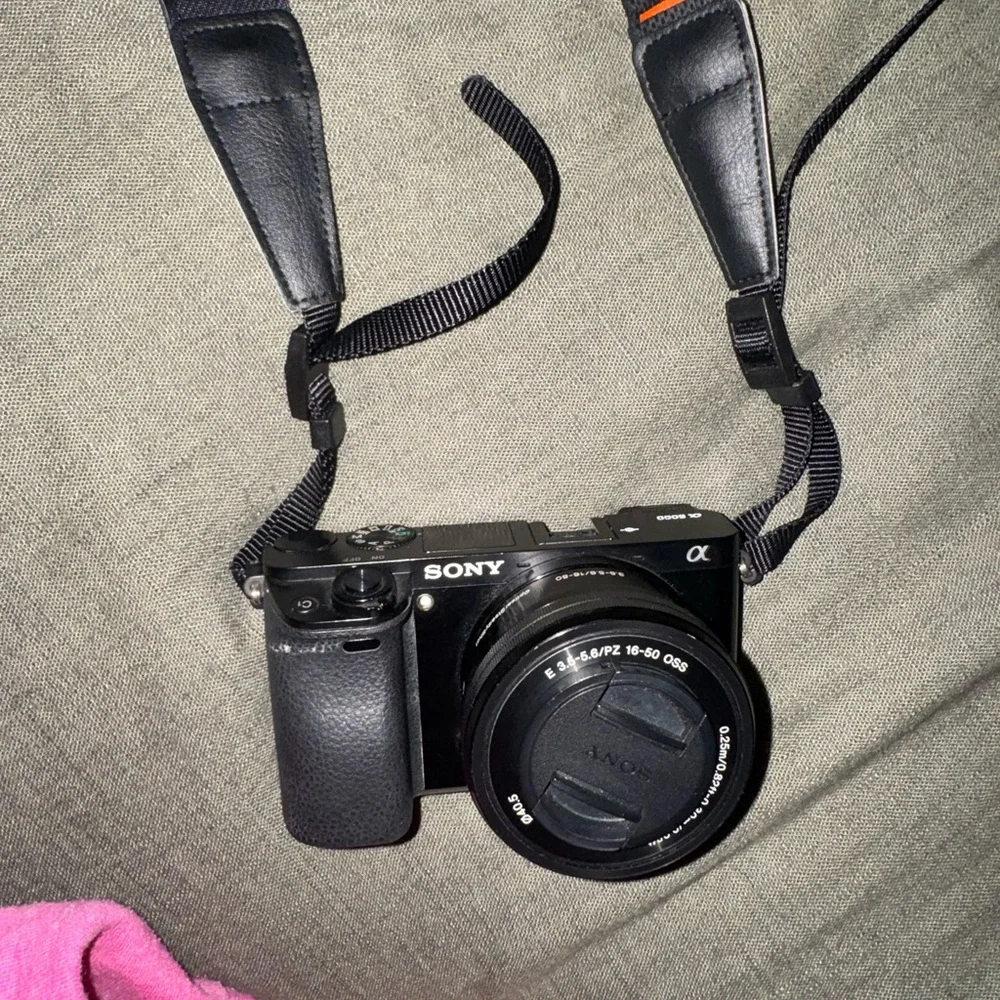 Sony Alpha a6000 Mirrorless Digital Camera